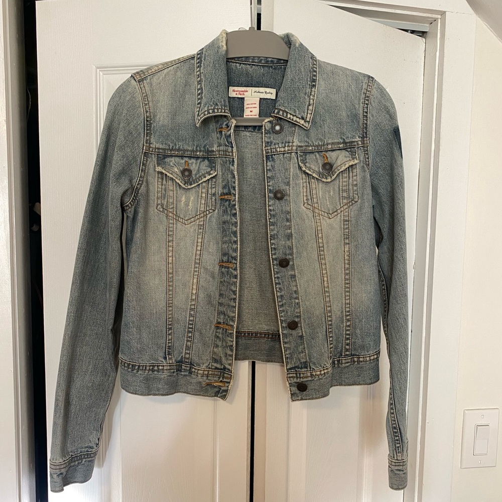 Abercrombie & Fitch Jean Jacket Size M